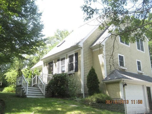 29 Pickerel Way, Forestdale, MA 02644