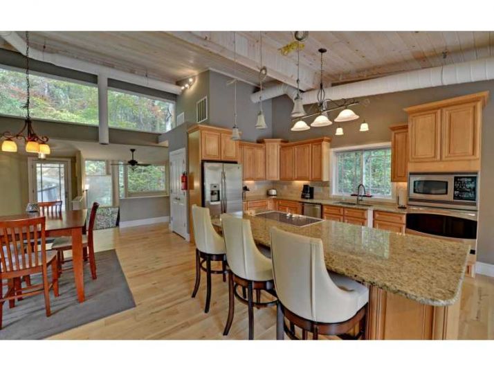 686 Delphi Woods Road, Mc Caysville, GA 30555
