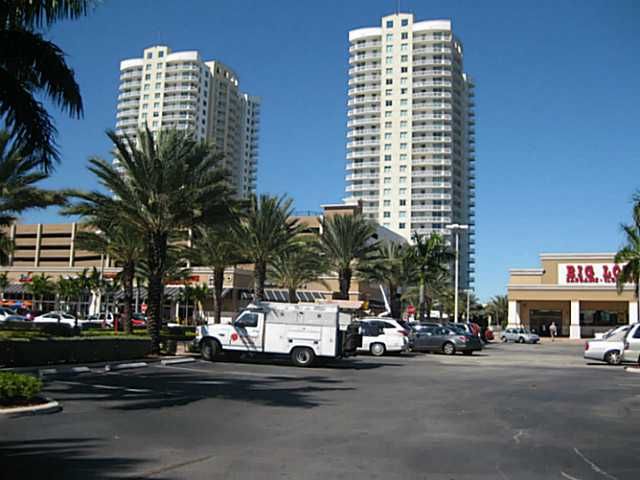 1745 E HALLANDALE BEACH BL # PH01W, Hallandale, FL 33009