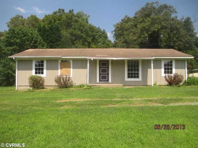 8613 Warrior Rd, Quinton, VA 23141