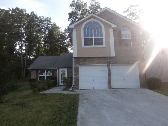 3885 Micah Ln, Ellenwood, GA 30294