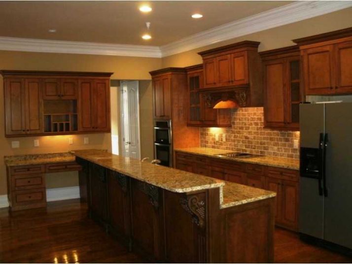 1933 Ridgemont Lane, Decatur, GA 30033