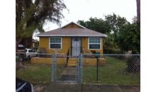 679 NW 50 ST Miami, FL 33127