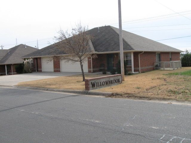 1210 Ozark Ave, Mountain Home, AR 72653