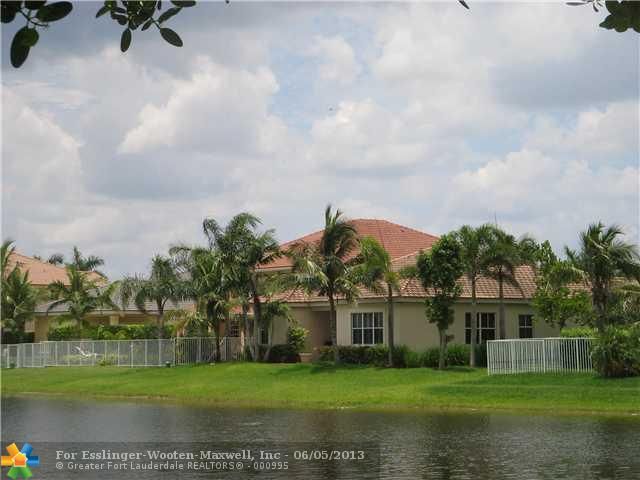 1290 LEEWARD WAY, Fort Lauderdale, FL 33327