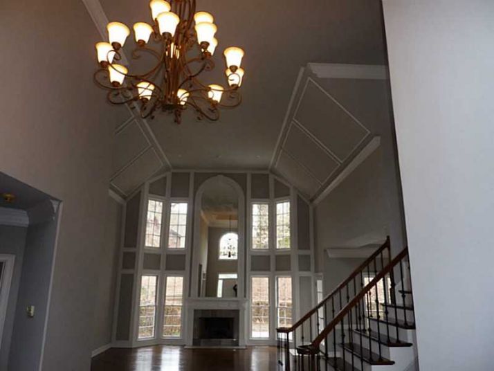 9 Vale Close Ne, Atlanta, GA 30324
