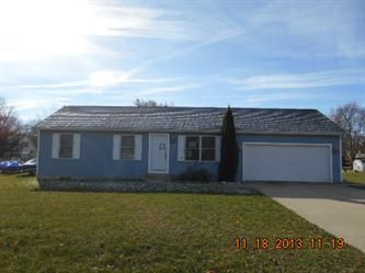 9205 E Cinderella Dr, Cromwell, IN 46732