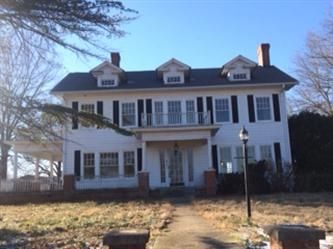 612 Fayetteville St, Liberty, NC 27298