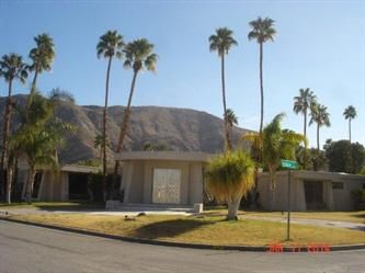 1325 E Via Estrella, Palm Springs, CA 92264
