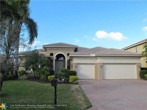 12585 NW 76TH ST, Pompano Beach, FL 33076