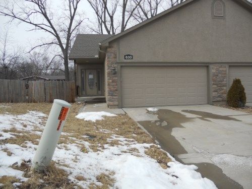630 E Spring St, Bonner Springs, KS 66012