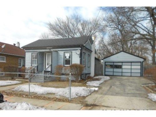 800 73rd St, Kenosha, WI 53143