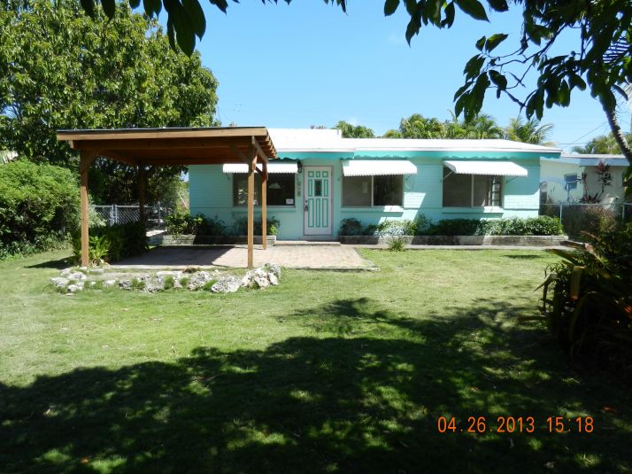 26 Poinciana Dr, Key Largo, FL 33037