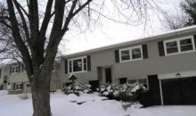 3105 Somerset Dr Bettendorf, IA 52722