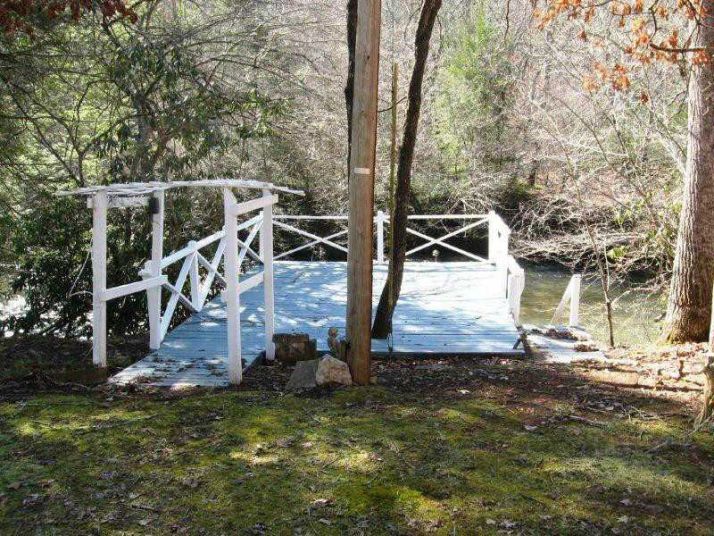 565 Brookhaven Lane, Mc Caysville, GA 30555