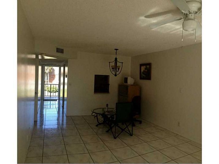 7900 COLONY CR # 202, Fort Lauderdale, FL 33321