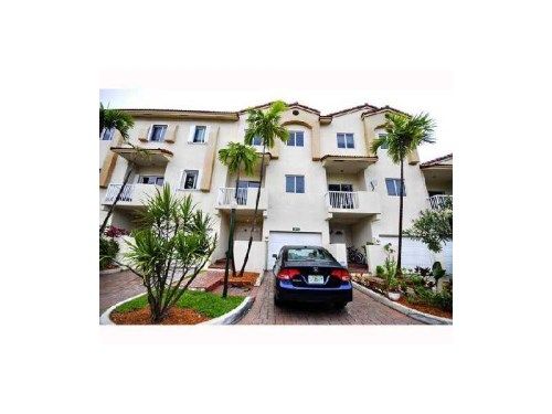 21399 MARINA CV CR # M-17, Miami, FL 33180