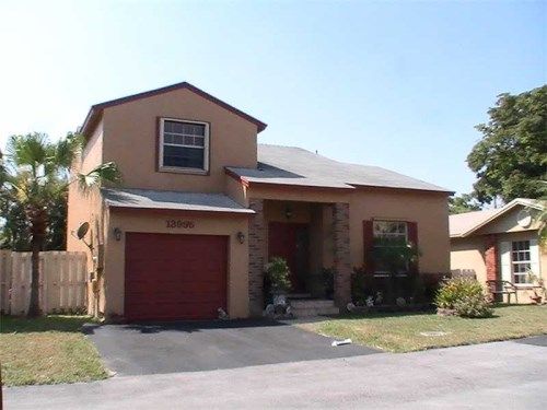13995 LANGLEY PL, Fort Lauderdale, FL 33325