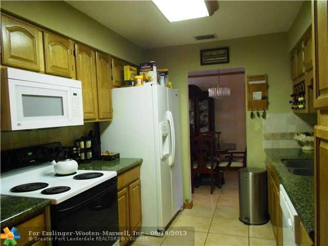 9100 NW 68TH ST, Fort Lauderdale, FL 33321