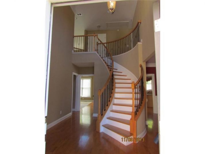 4507 Glenpointe Way, Smyrna, GA 30080