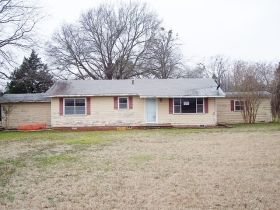 4463 N State Hwy 37, Winnsboro, TX 75494