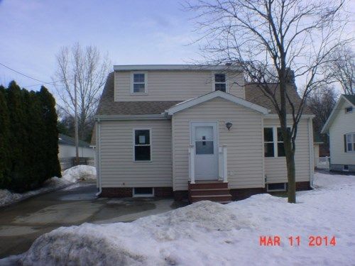 63 N Tuscola Rd, Bay City, MI 48708