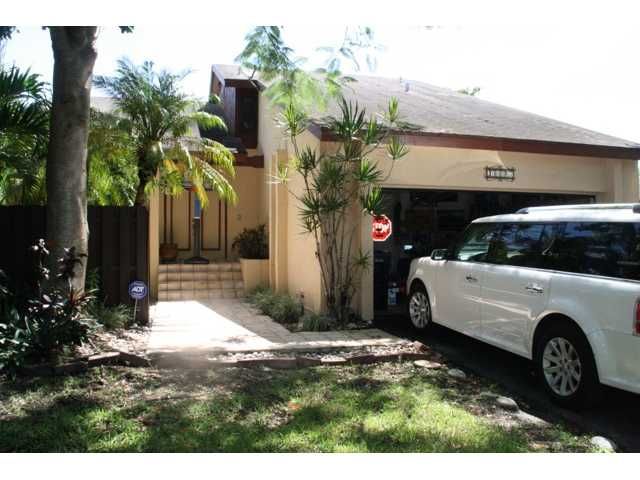 10805 SW 134 CT, Miami, FL 33186