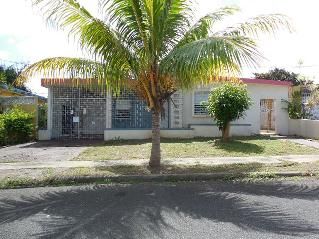 26 Aa Rita St Villa Rica, Bayamon, PR 00959