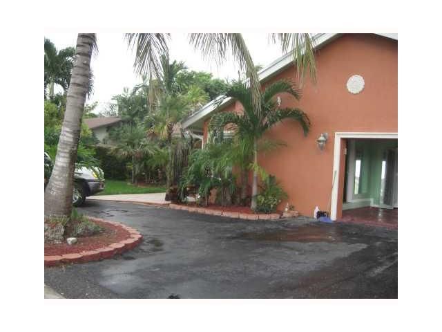 9732 SW 133 PL, Miami, FL 33186
