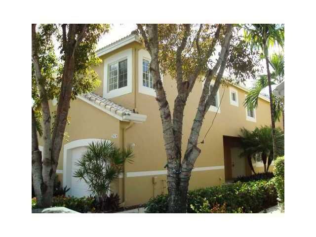 2005 POMPEII CT # 2005, Fort Lauderdale, FL 33327