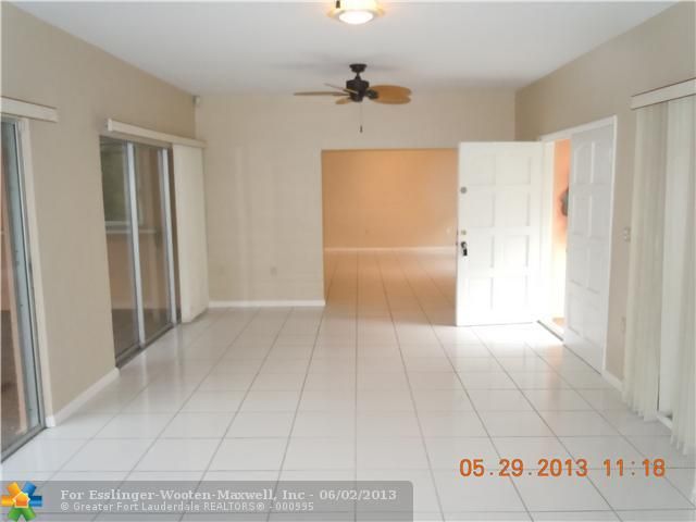 8240 SW 184TH LN, Miami, FL 33157