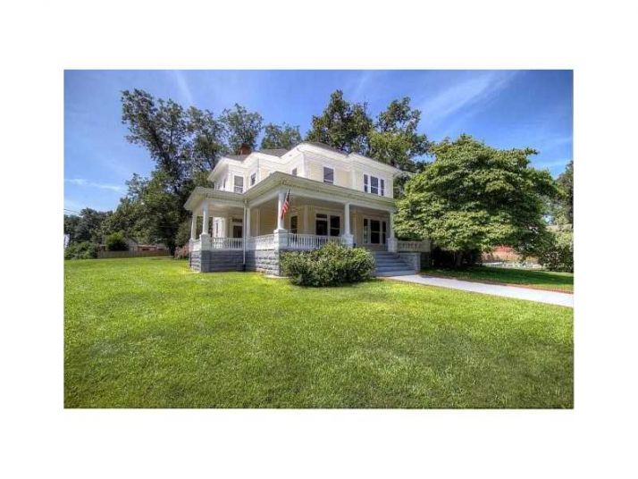 81 Main Street, Moreland, GA 30259