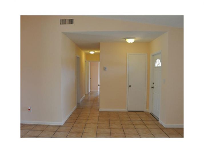 10911 SW 161 ST, Miami, FL 33157