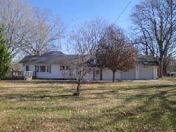 302 S Market Street, Buckner, IL 62819