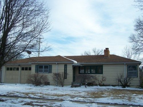 3121 E Sennett St, Wichita, KS 67211