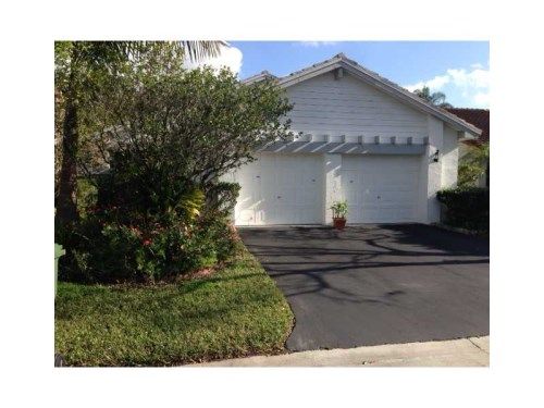 2004 DENVER, Fort Lauderdale, FL 33326