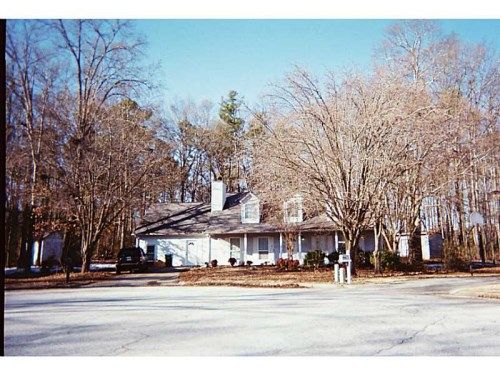 1908 Walden Park Drive, Snellville, GA 30078