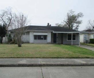 719 West Ave, Pasadena, TX 77502