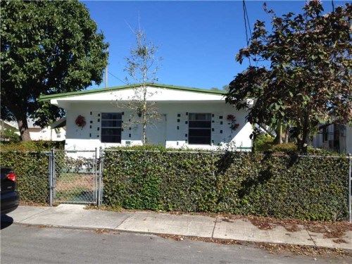 822 NW 5TH AV, Hallandale, FL 33009