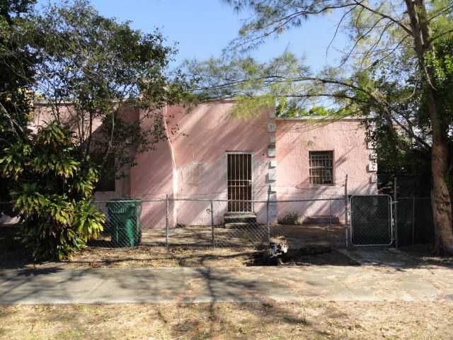 8027 NW 8 AV, Miami, FL 33150