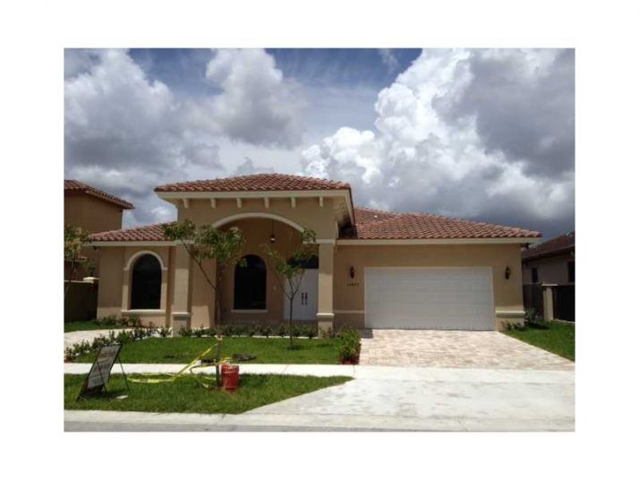14850 SW 38 LANE, Miami, FL 33185