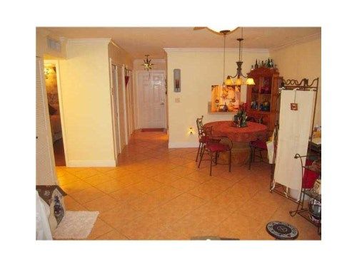 8650 SW 67 AV # 1013, Miami, FL 33143