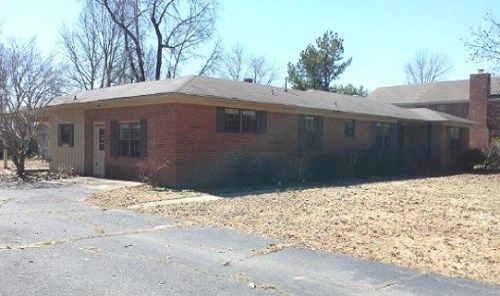 201 W Palm St, Lonoke, AR 72086