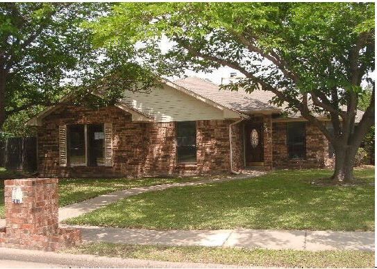 2417 Highridge Dr, Sachse, TX 75048