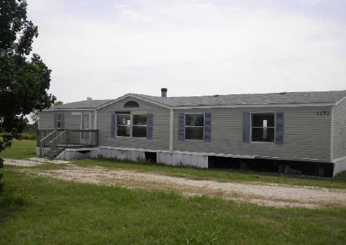 1252 County Rd 697, Farmersville, TX 75442