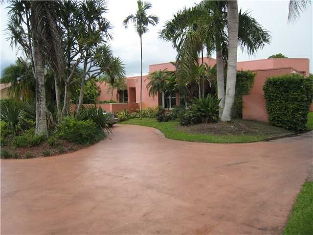 290 NW 125 AV, Miami, FL 33182