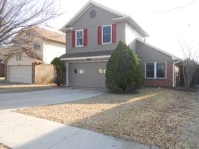 927 Boxwood Dr, Lewisville, TX 75067