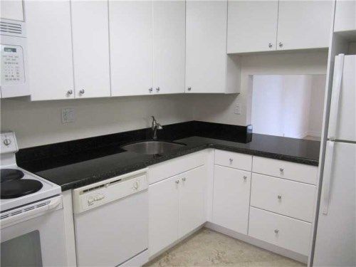 400 COMMODORE DR # 205, Fort Lauderdale, FL 33325