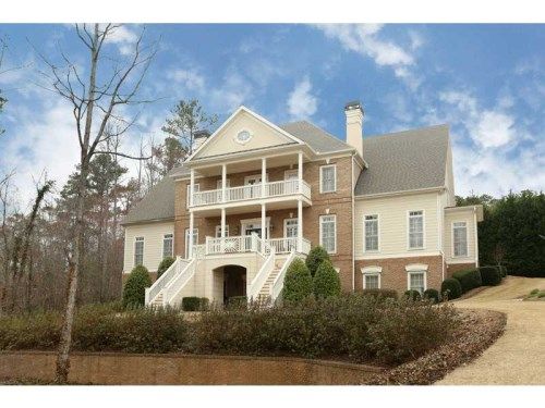 365 Winn Park Court, Roswell, GA 30075