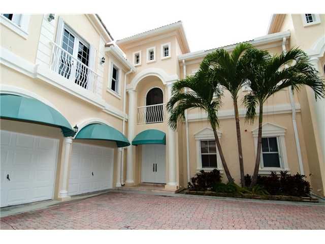 21105 NE 38 AV # 76, Miami, FL 33180